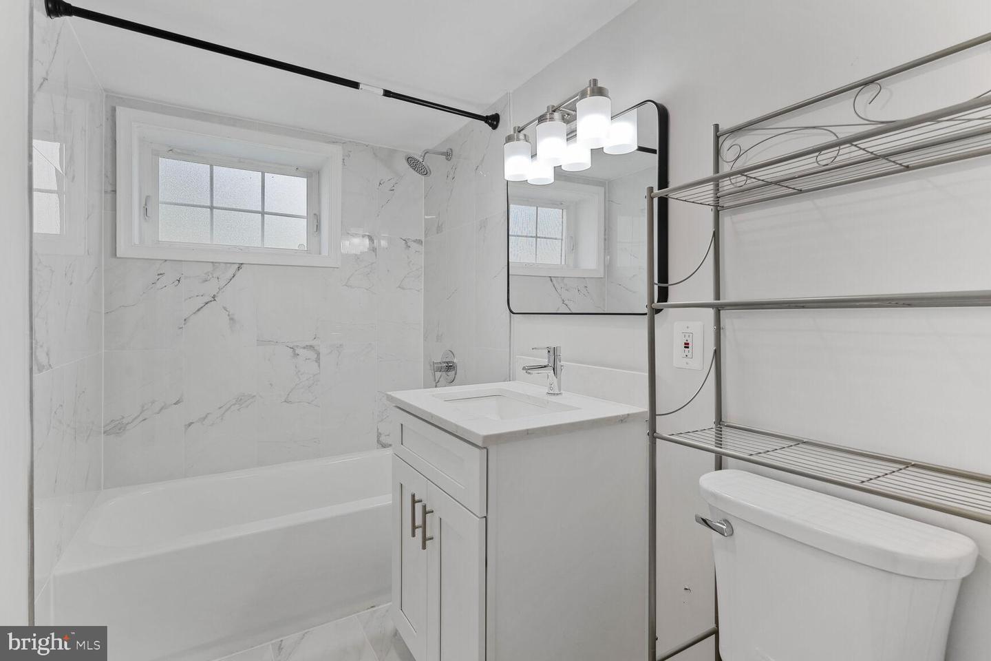 6305 HAWAII CT, ALEXANDRIA, Virginia 22312, 5 Bedrooms Bedrooms, ,3 BathroomsBathrooms,Residential,For sale,6305 HAWAII CT,VAFX2246462 MLS # VAFX2246462