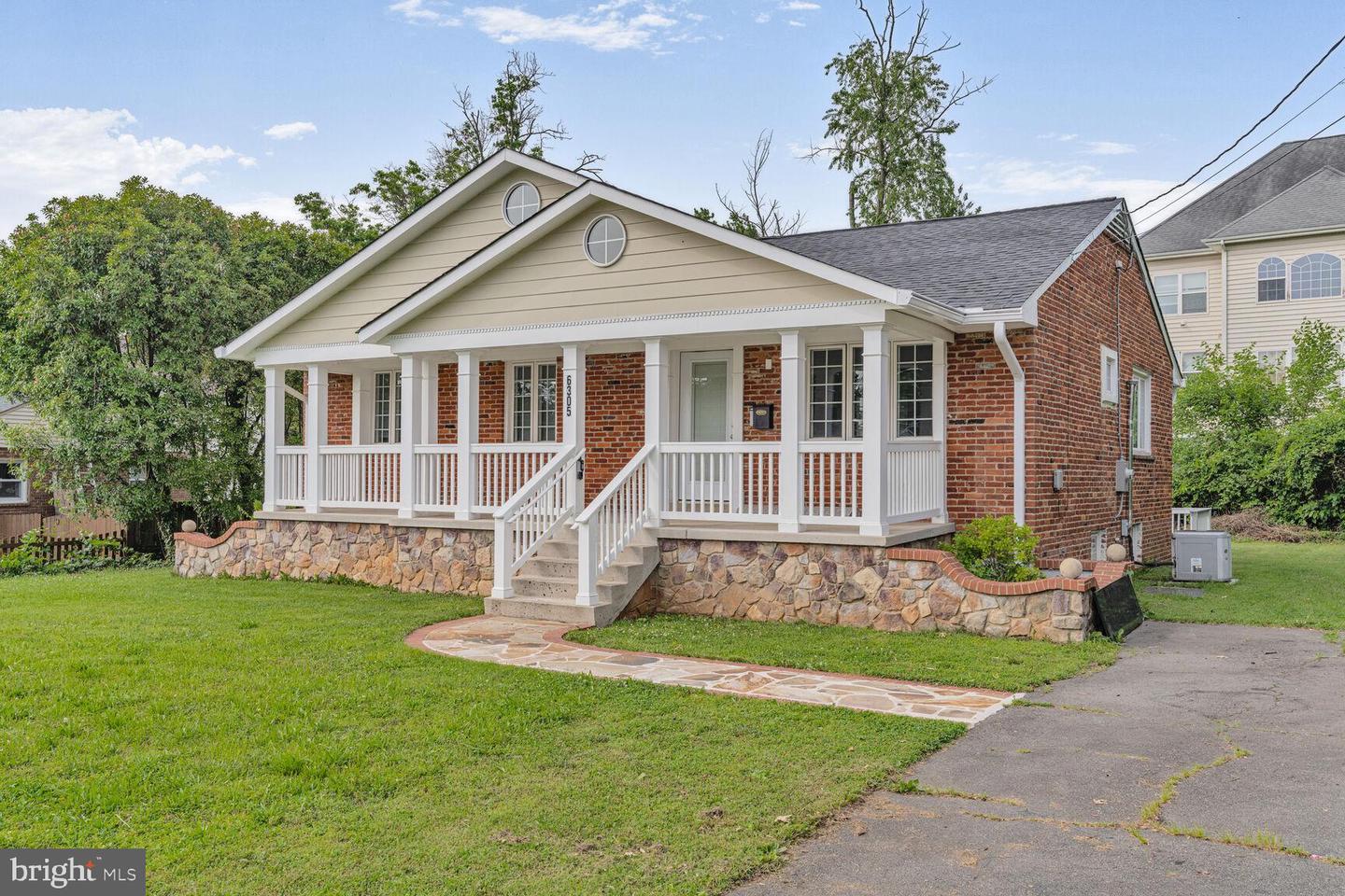 6305 HAWAII CT, ALEXANDRIA, Virginia 22312, 5 Bedrooms Bedrooms, ,3 BathroomsBathrooms,Residential,For sale,6305 HAWAII CT,VAFX2246462 MLS # VAFX2246462