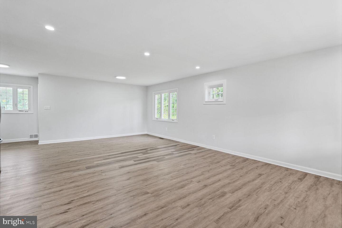 6305 HAWAII CT, ALEXANDRIA, Virginia 22312, 5 Bedrooms Bedrooms, ,3 BathroomsBathrooms,Residential,For sale,6305 HAWAII CT,VAFX2246462 MLS # VAFX2246462