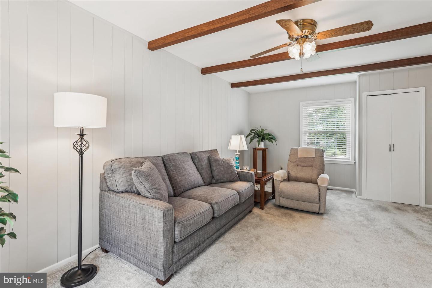 8200 SMITHFIELD AVE, SPRINGFIELD, Virginia 22152, 4 Bedrooms Bedrooms, ,2 BathroomsBathrooms,Residential,For sale,8200 SMITHFIELD AVE,VAFX2246480 MLS # VAFX2246480