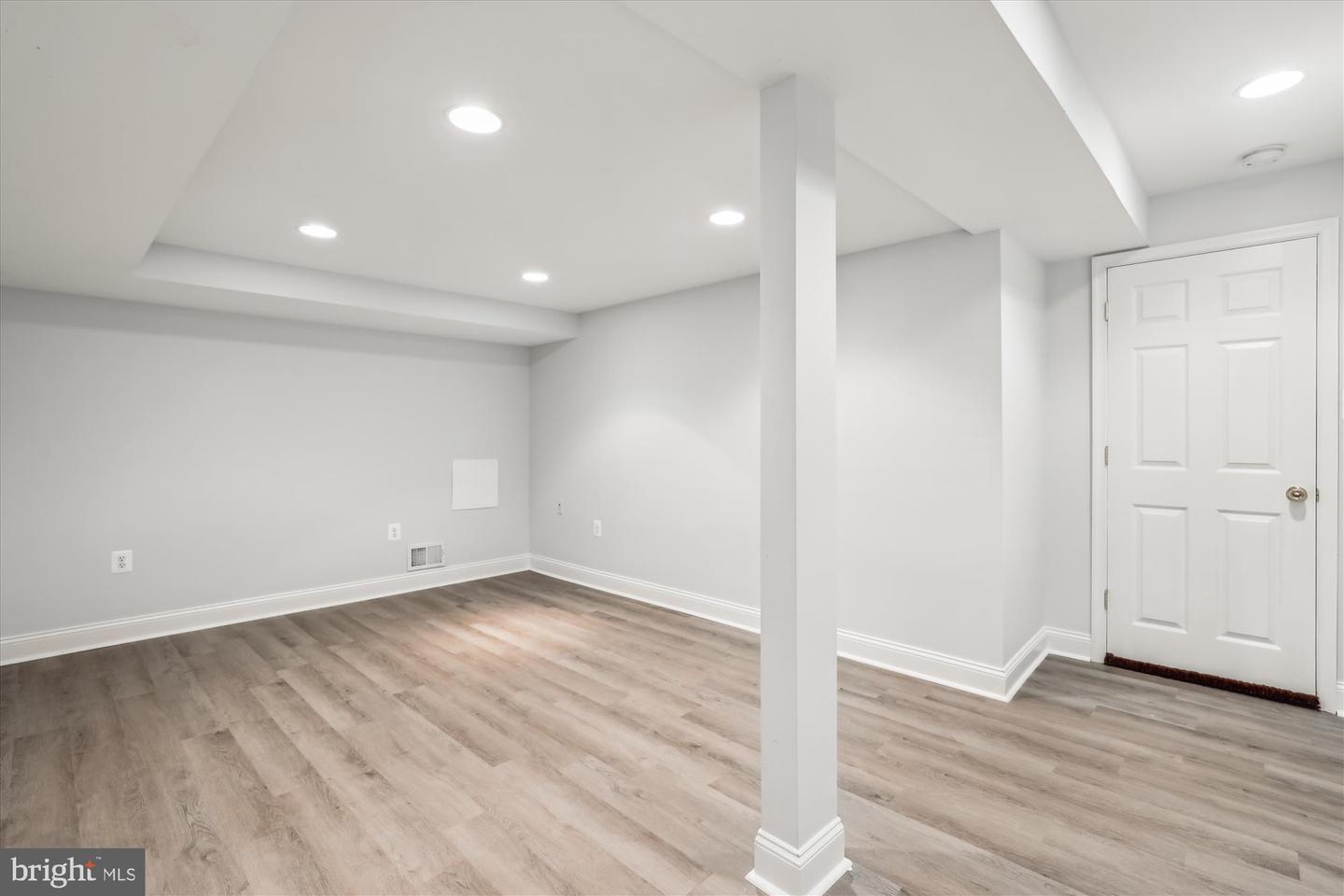 8200 SMITHFIELD AVE, SPRINGFIELD, Virginia 22152, 4 Bedrooms Bedrooms, ,2 BathroomsBathrooms,Residential,For sale,8200 SMITHFIELD AVE,VAFX2246480 MLS # VAFX2246480