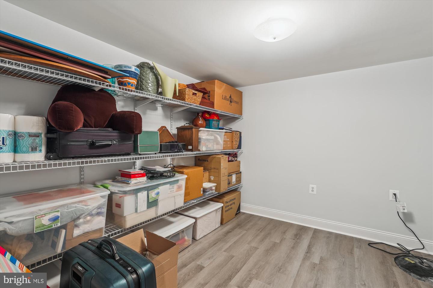 8200 SMITHFIELD AVE, SPRINGFIELD, Virginia 22152, 4 Bedrooms Bedrooms, ,2 BathroomsBathrooms,Residential,For sale,8200 SMITHFIELD AVE,VAFX2246480 MLS # VAFX2246480