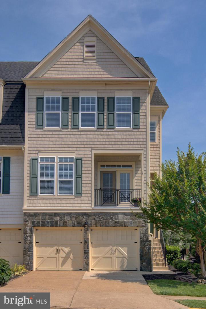 18256 ASH MILL TER, LEESBURG, Virginia 20176, 3 Bedrooms Bedrooms, ,3 BathroomsBathrooms,Residential,For sale,18256 ASH MILL TER,VALO2099160 MLS # VALO2099160