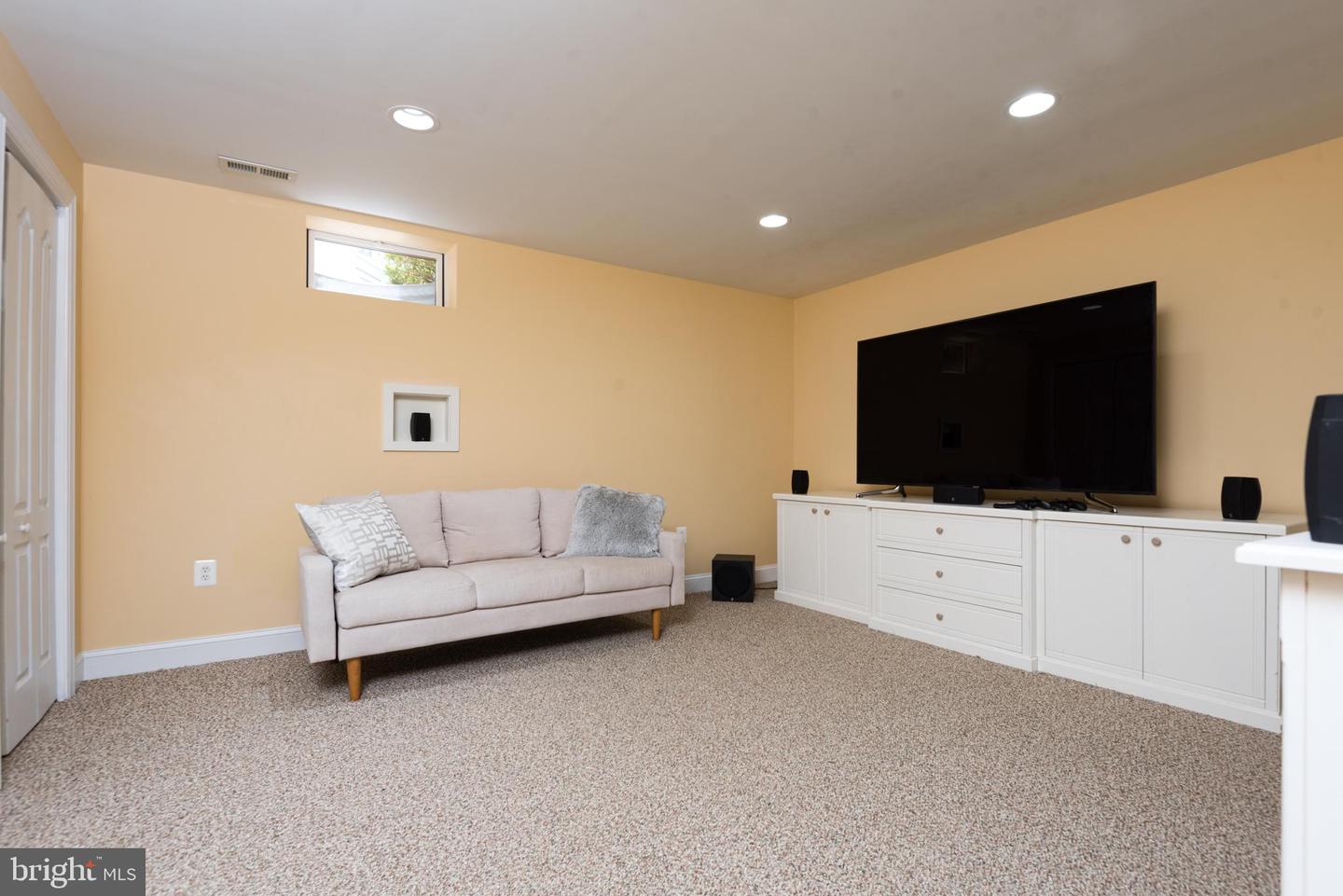 15408 ARNOLD PALMER DR, HAYMARKET, Virginia 20169, 4 Bedrooms Bedrooms, ,4 BathroomsBathrooms,Residential,For sale,15408 ARNOLD PALMER DR,VAPW2096714 MLS # VAPW2096714