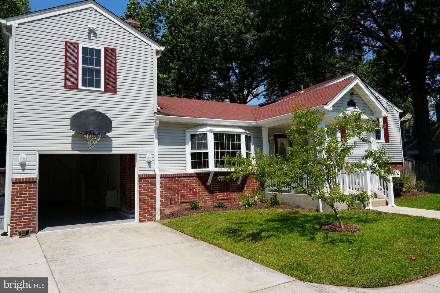 8408 CONOVER PL, ALEXANDRIA, Virginia 22308, 5 Bedrooms Bedrooms, 11 Rooms Rooms,2 BathroomsBathrooms,Residential,For sale,8408 CONOVER PL,VAFX2246580 MLS # VAFX2246580