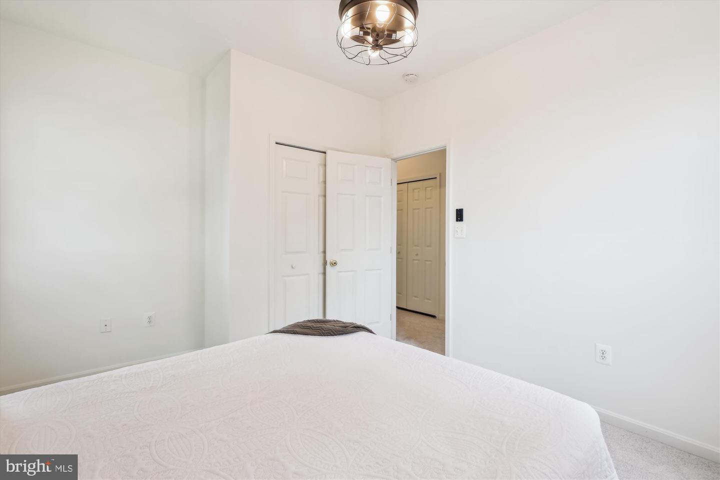 2142 N DINWIDDIE ST, ARLINGTON, Virginia 22207, 4 Bedrooms Bedrooms, ,3 BathroomsBathrooms,Residential,For sale,2142 N DINWIDDIE ST,VAAR2058988 MLS # VAAR2058988