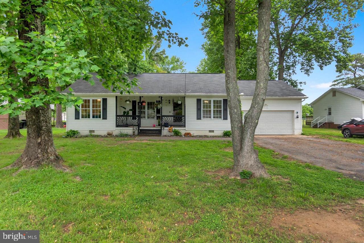 2569 N INDEPENDENCE DR, MONTROSS, Virginia 22520, 3 Bedrooms Bedrooms, ,2 BathroomsBathrooms,Residential,For sale,2569 N INDEPENDENCE DR,VAWE2009098 MLS # VAWE2009098