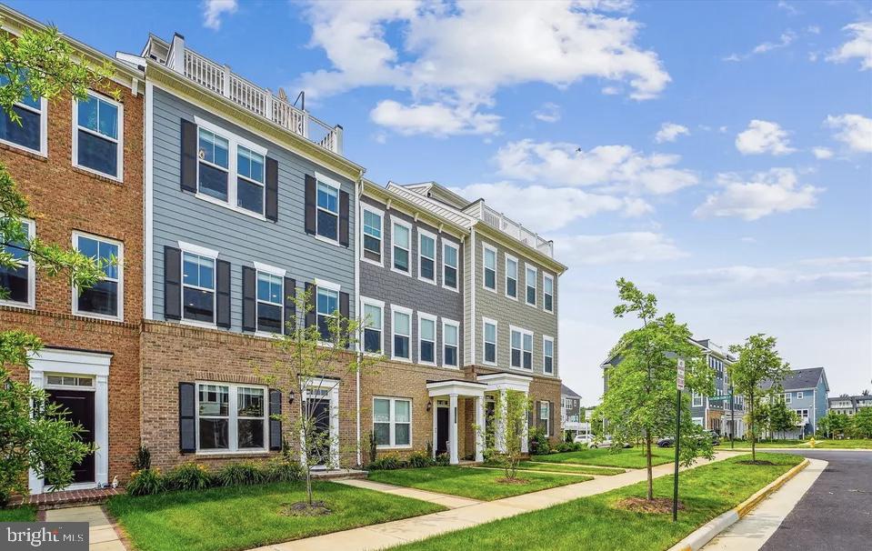 17155 CUMBERLAND HEIGHT DR, DUMFRIES, Virginia 22026, 4 Bedrooms Bedrooms, ,3 BathroomsBathrooms,Residential,For sale,17155 CUMBERLAND HEIGHT DR,VAPW2096732 MLS # VAPW2096732