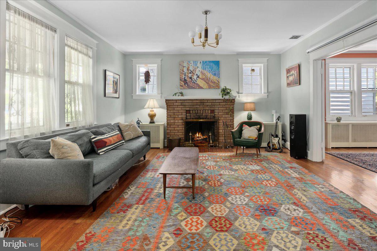 6721 PINEY BRANCH RD NW, WASHINGTON, District Of Columbia 20012, 5 Bedrooms Bedrooms, ,3 BathroomsBathrooms,Residential,For sale,6721 PINEY BRANCH RD NW,DCDC2204980 MLS # DCDC2204980