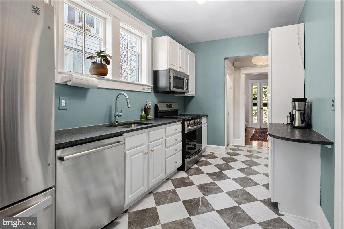 6721 PINEY BRANCH RD NW, WASHINGTON, District Of Columbia 20012, 5 Bedrooms Bedrooms, ,3 BathroomsBathrooms,Residential,For sale,6721 PINEY BRANCH RD NW,DCDC2204980 MLS # DCDC2204980