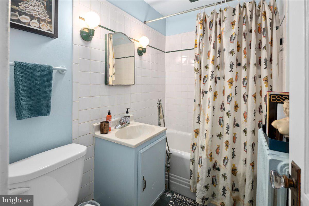6721 PINEY BRANCH RD NW, WASHINGTON, District Of Columbia 20012, 5 Bedrooms Bedrooms, ,3 BathroomsBathrooms,Residential,For sale,6721 PINEY BRANCH RD NW,DCDC2204980 MLS # DCDC2204980