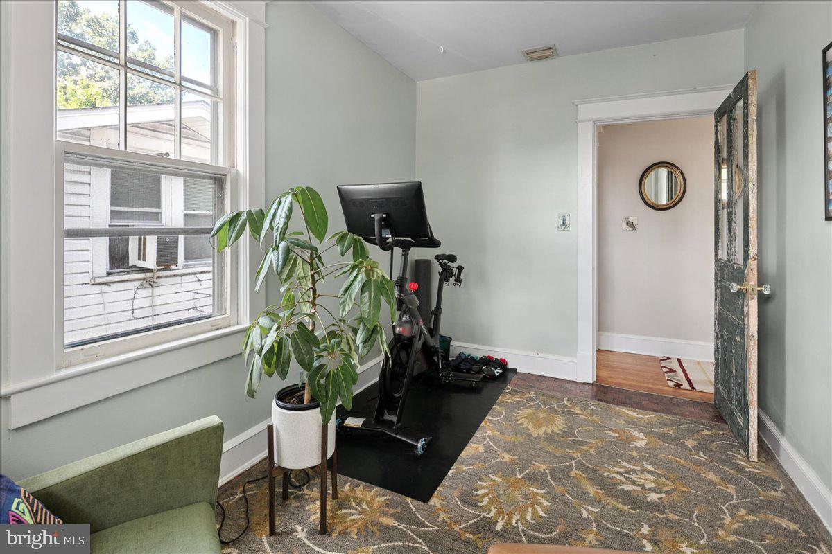 6721 PINEY BRANCH RD NW, WASHINGTON, District Of Columbia 20012, 5 Bedrooms Bedrooms, ,3 BathroomsBathrooms,Residential,For sale,6721 PINEY BRANCH RD NW,DCDC2204980 MLS # DCDC2204980