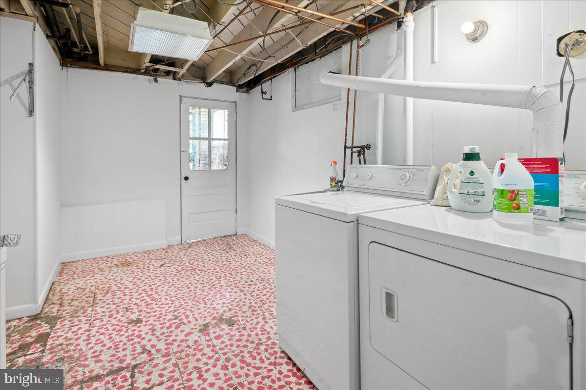 6721 PINEY BRANCH RD NW, WASHINGTON, District Of Columbia 20012, 5 Bedrooms Bedrooms, ,3 BathroomsBathrooms,Residential,For sale,6721 PINEY BRANCH RD NW,DCDC2204980 MLS # DCDC2204980
