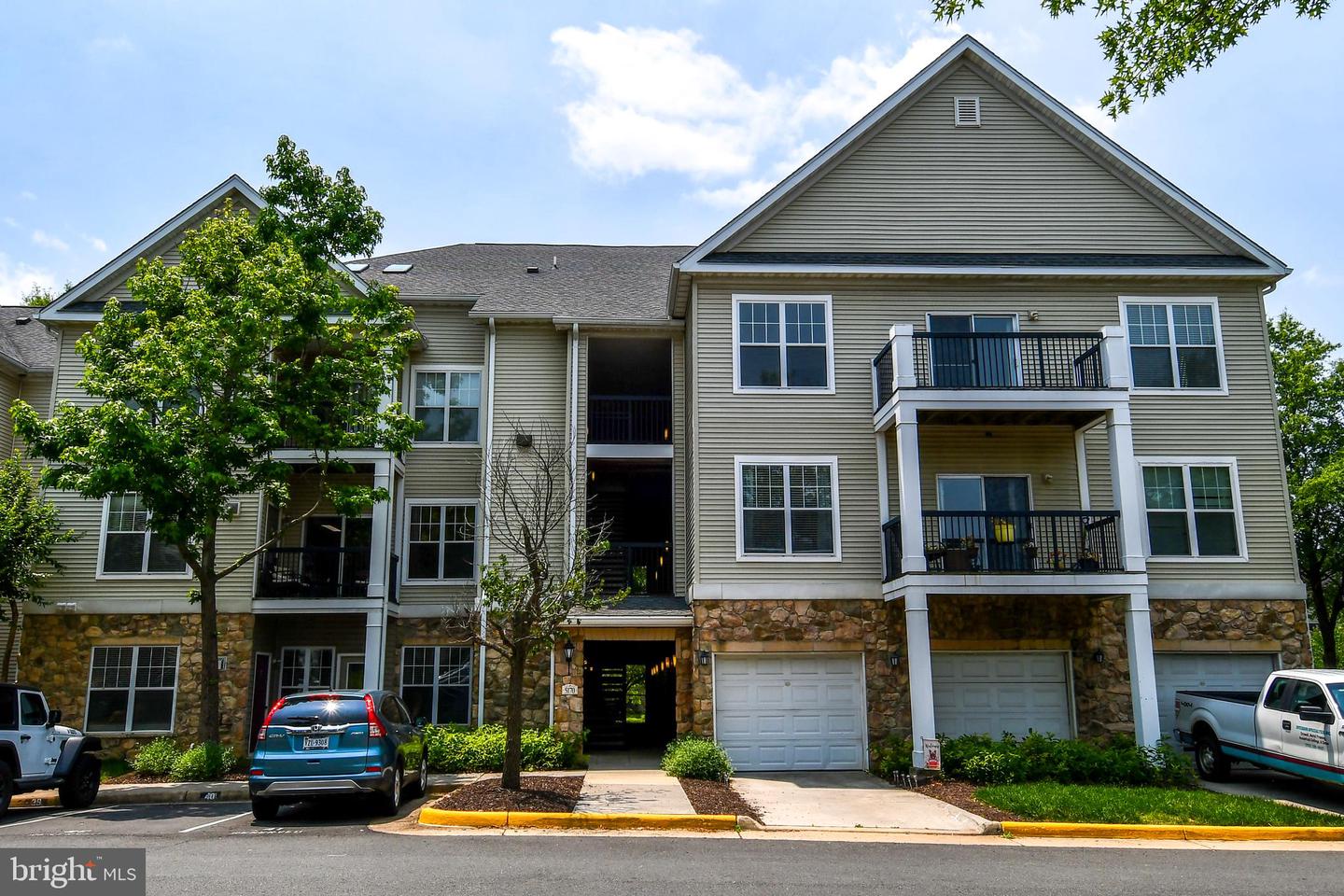 5170-I WILLIAM COLIN CT #I, CENTREVILLE, Virginia 20120, 2 Bedrooms Bedrooms, ,1 BathroomBathrooms,Residential,For sale,5170-I WILLIAM COLIN CT #I,VAFX2246642 MLS # VAFX2246642