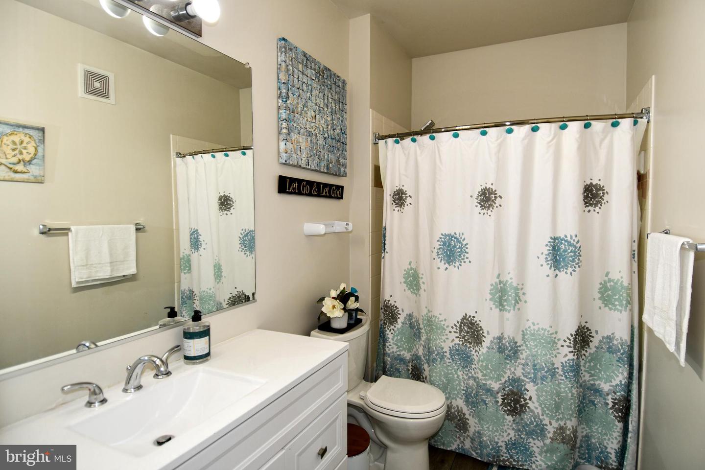 5170-I WILLIAM COLIN CT #I, CENTREVILLE, Virginia 20120, 2 Bedrooms Bedrooms, ,1 BathroomBathrooms,Residential,For sale,5170-I WILLIAM COLIN CT #I,VAFX2246642 MLS # VAFX2246642