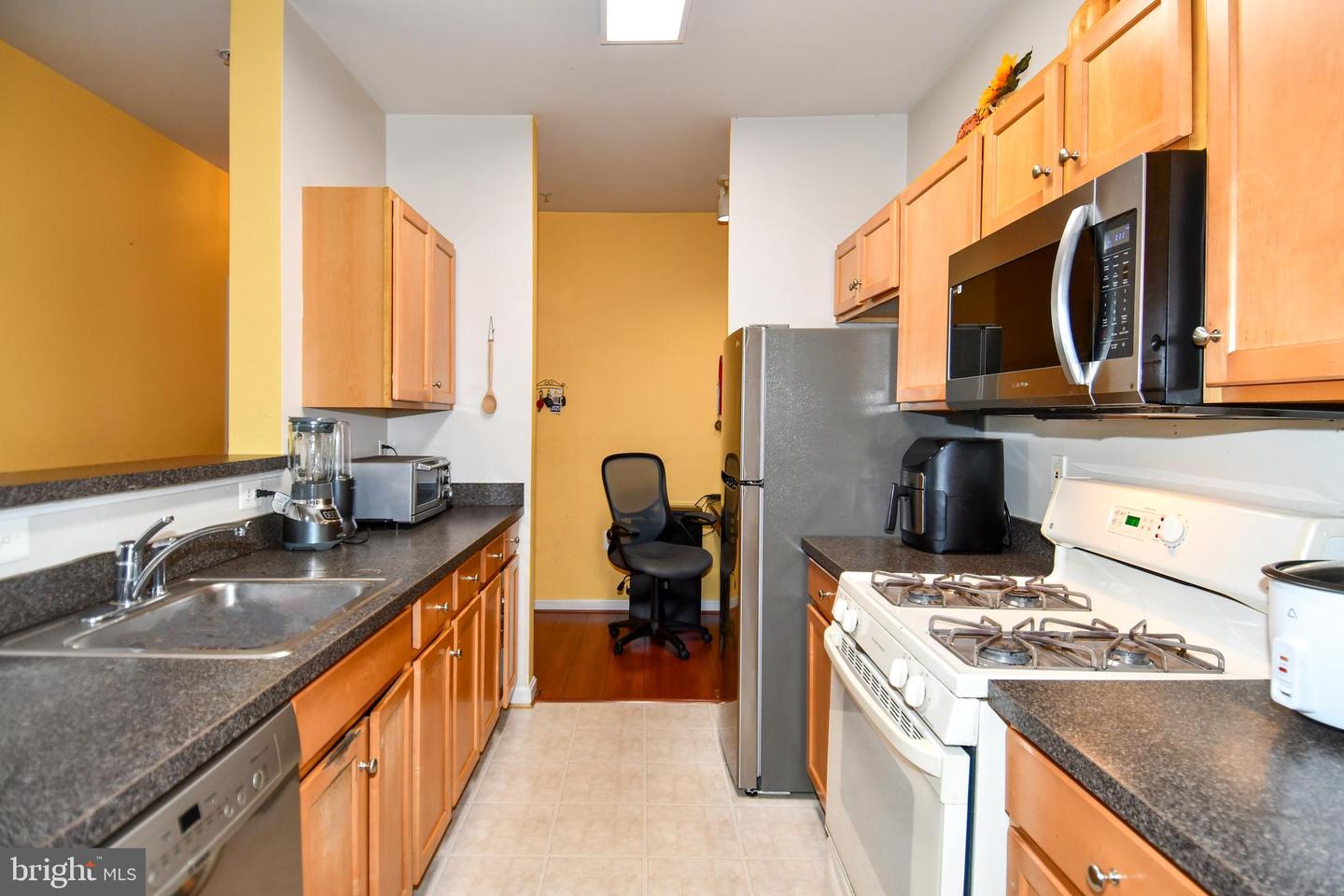 5170-I WILLIAM COLIN CT #I, CENTREVILLE, Virginia 20120, 2 Bedrooms Bedrooms, ,1 BathroomBathrooms,Residential,For sale,5170-I WILLIAM COLIN CT #I,VAFX2246642 MLS # VAFX2246642