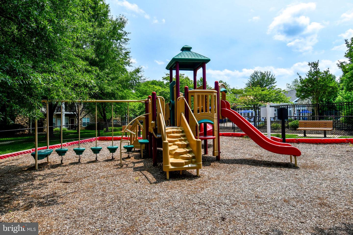 5170-I WILLIAM COLIN CT #I, CENTREVILLE, Virginia 20120, 2 Bedrooms Bedrooms, ,1 BathroomBathrooms,Residential,For sale,5170-I WILLIAM COLIN CT #I,VAFX2246642 MLS # VAFX2246642