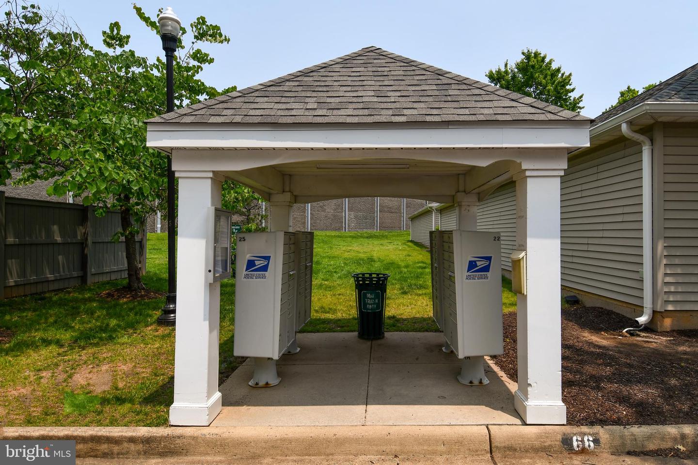 5170-I WILLIAM COLIN CT #I, CENTREVILLE, Virginia 20120, 2 Bedrooms Bedrooms, ,1 BathroomBathrooms,Residential,For sale,5170-I WILLIAM COLIN CT #I,VAFX2246642 MLS # VAFX2246642