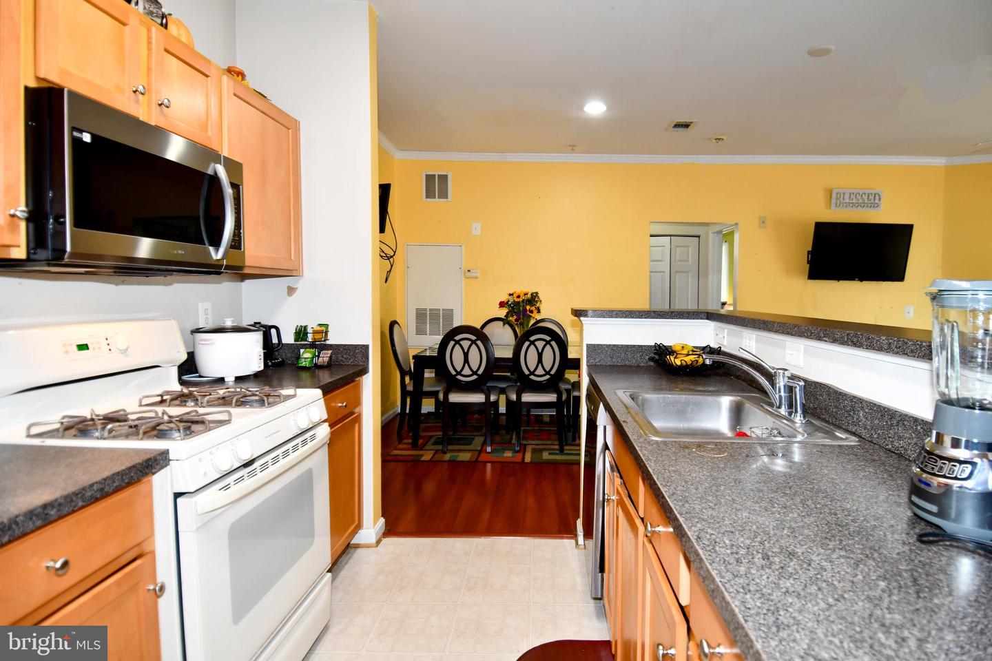 5170-I WILLIAM COLIN CT #I, CENTREVILLE, Virginia 20120, 2 Bedrooms Bedrooms, ,1 BathroomBathrooms,Residential,For sale,5170-I WILLIAM COLIN CT #I,VAFX2246642 MLS # VAFX2246642