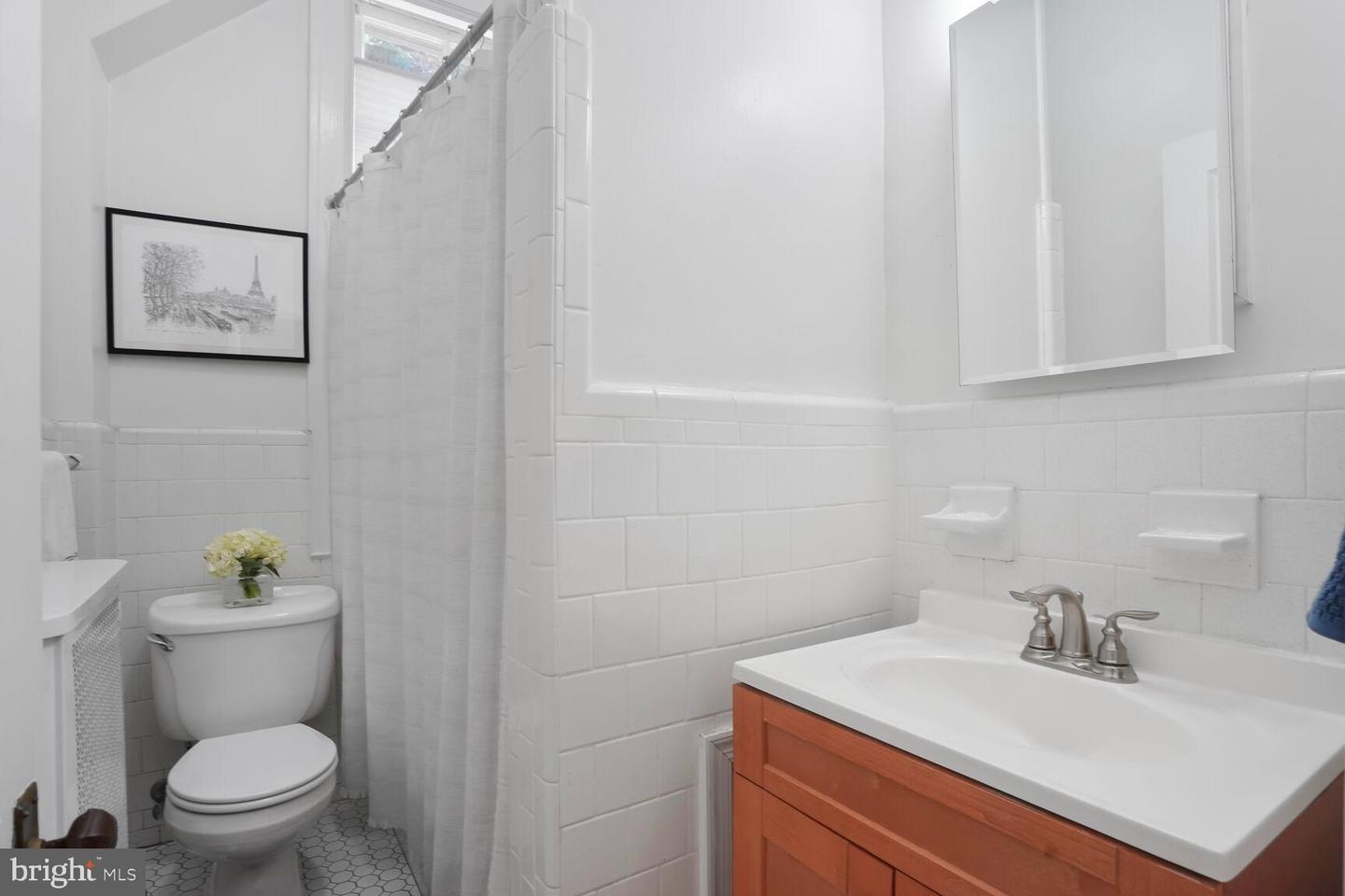 3039 MACOMB ST NW #16, WASHINGTON, District Of Columbia 20008, 1 Bedroom Bedrooms, ,1 BathroomBathrooms,Residential,For sale,3039 MACOMB ST NW #16,DCDC2205040 MLS # DCDC2205040
