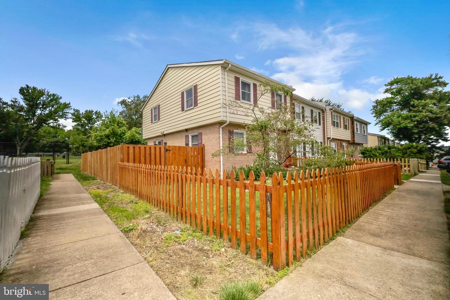 2821 BANKS CT, DUMFRIES, Virginia 22026, 4 Bedrooms Bedrooms, ,2 BathroomsBathrooms,Residential,For sale,2821 BANKS CT,VAPW2096760 MLS # VAPW2096760