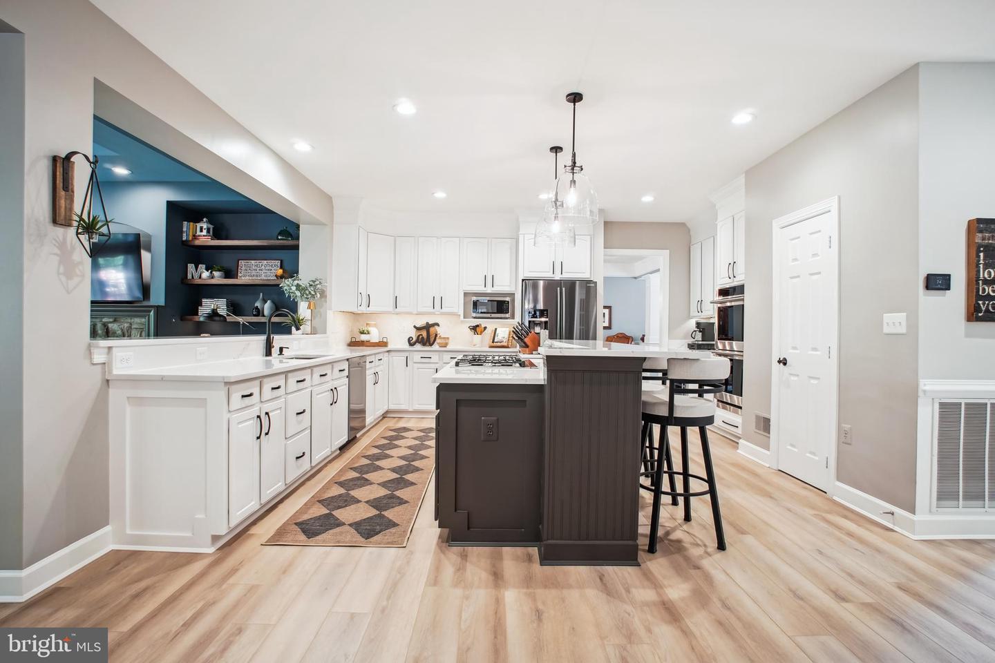 18510 BARTON CREEK PL, LEESBURG, Virginia 20176, 6 Bedrooms Bedrooms, ,4 BathroomsBathrooms,Residential,For sale,18510 BARTON CREEK PL,VALO2099224 MLS # VALO2099224