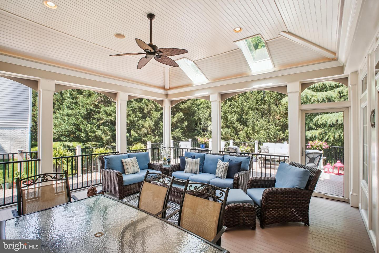 18510 BARTON CREEK PL, LEESBURG, Virginia 20176, 6 Bedrooms Bedrooms, ,4 BathroomsBathrooms,Residential,For sale,18510 BARTON CREEK PL,VALO2099224 MLS # VALO2099224