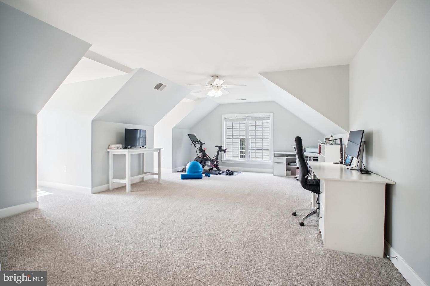 18510 BARTON CREEK PL, LEESBURG, Virginia 20176, 6 Bedrooms Bedrooms, ,4 BathroomsBathrooms,Residential,For sale,18510 BARTON CREEK PL,VALO2099224 MLS # VALO2099224