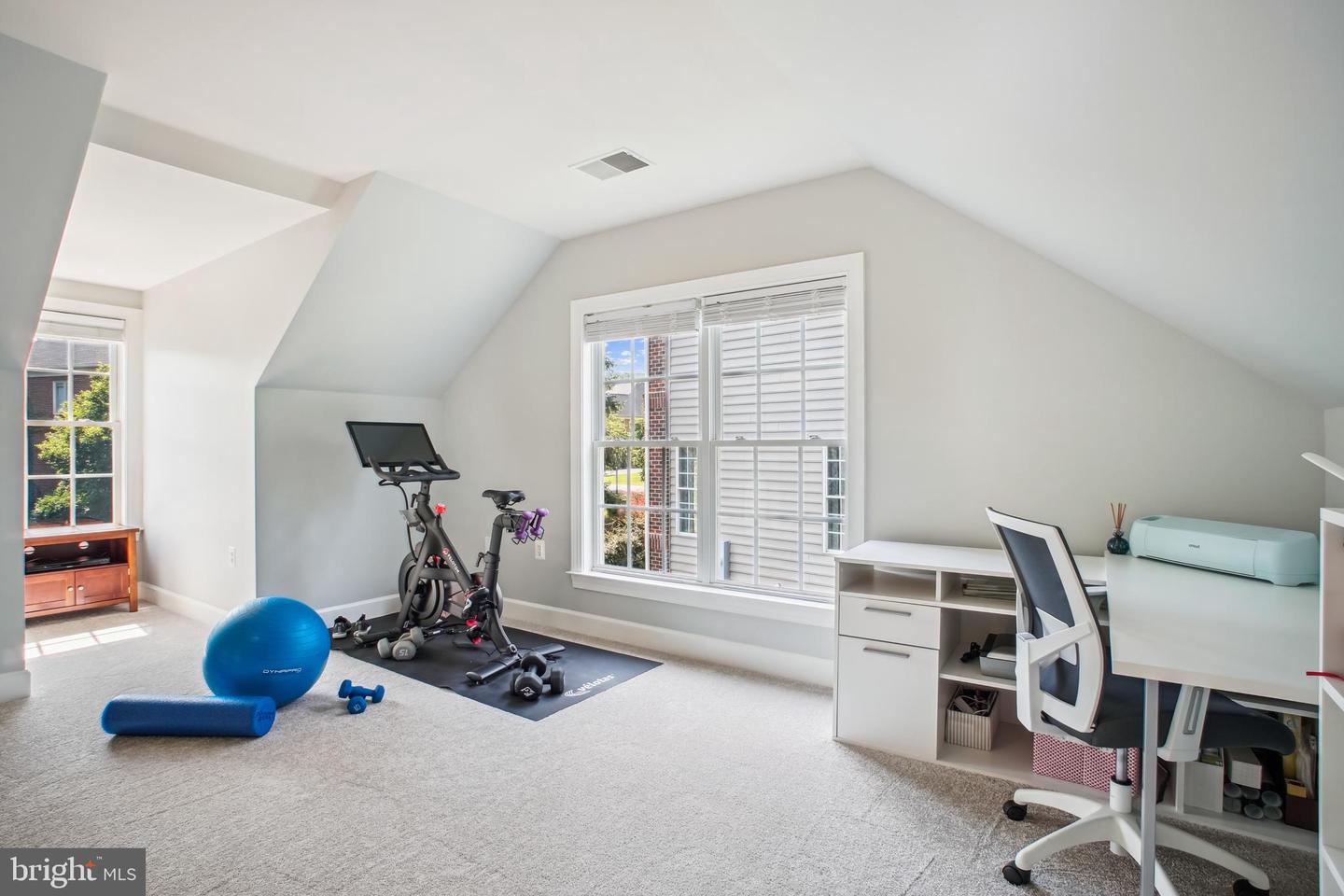 18510 BARTON CREEK PL, LEESBURG, Virginia 20176, 6 Bedrooms Bedrooms, ,4 BathroomsBathrooms,Residential,For sale,18510 BARTON CREEK PL,VALO2099224 MLS # VALO2099224