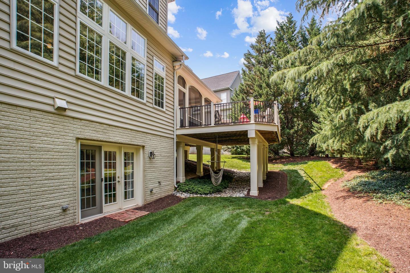 18510 BARTON CREEK PL, LEESBURG, Virginia 20176, 6 Bedrooms Bedrooms, ,4 BathroomsBathrooms,Residential,For sale,18510 BARTON CREEK PL,VALO2099224 MLS # VALO2099224