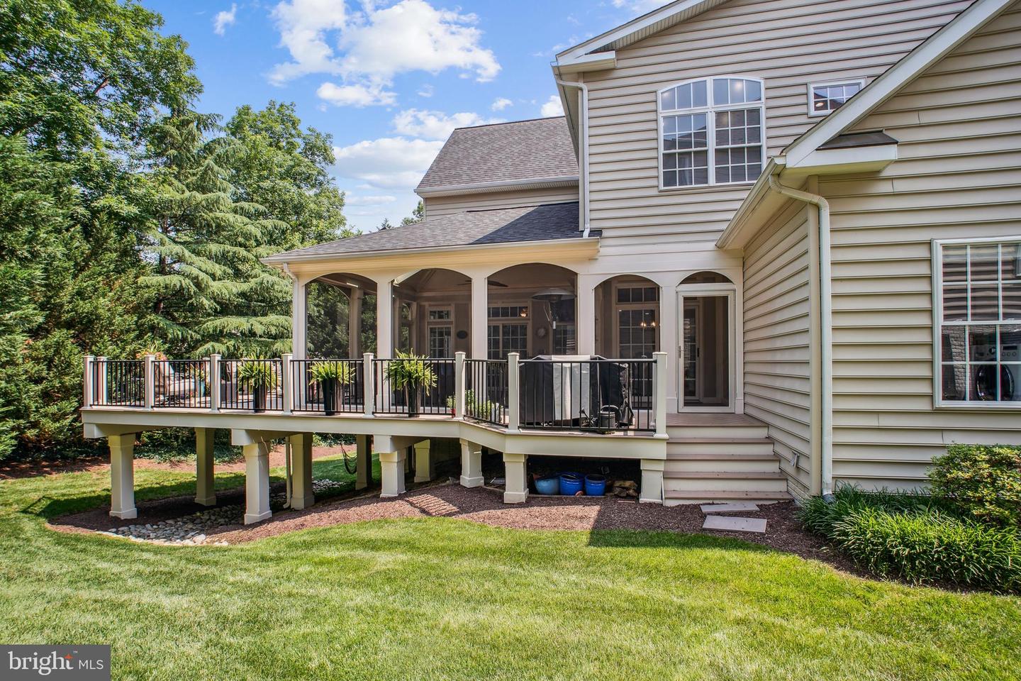 18510 BARTON CREEK PL, LEESBURG, Virginia 20176, 6 Bedrooms Bedrooms, ,4 BathroomsBathrooms,Residential,For sale,18510 BARTON CREEK PL,VALO2099224 MLS # VALO2099224