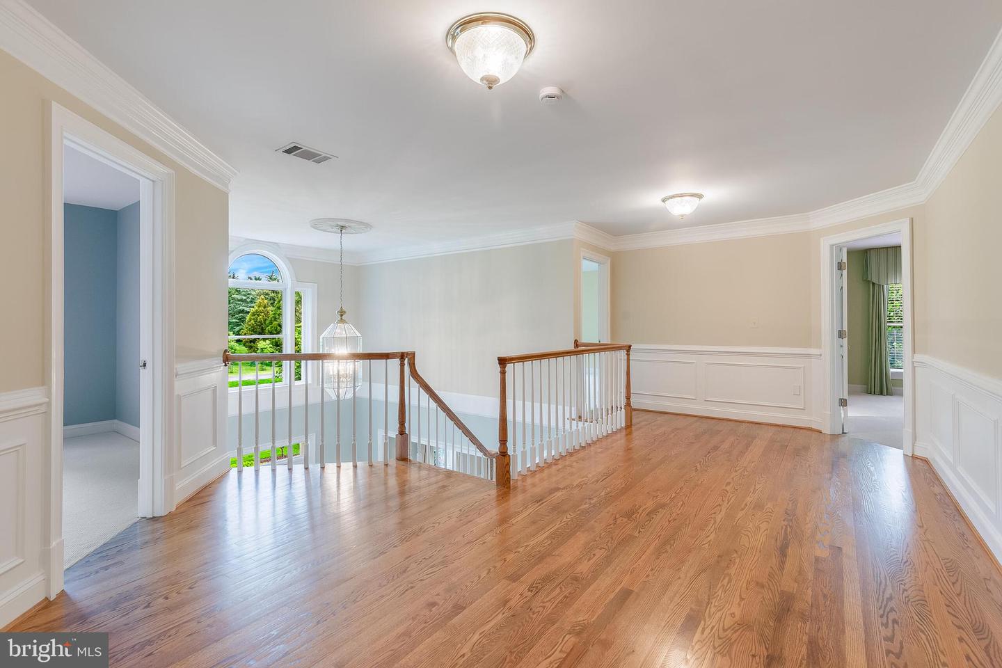 10501 HANNAH FARM RD, OAKTON, Virginia 22124, 4 Bedrooms Bedrooms, ,4 BathroomsBathrooms,Residential,For sale,10501 HANNAH FARM RD,VAFX2246720 MLS # VAFX2246720