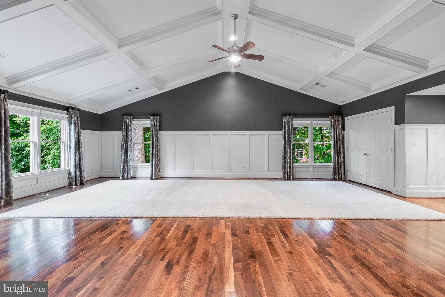 10501 HANNAH FARM RD, OAKTON, Virginia 22124, 4 Bedrooms Bedrooms, ,4 BathroomsBathrooms,Residential,For sale,10501 HANNAH FARM RD,VAFX2246720 MLS # VAFX2246720