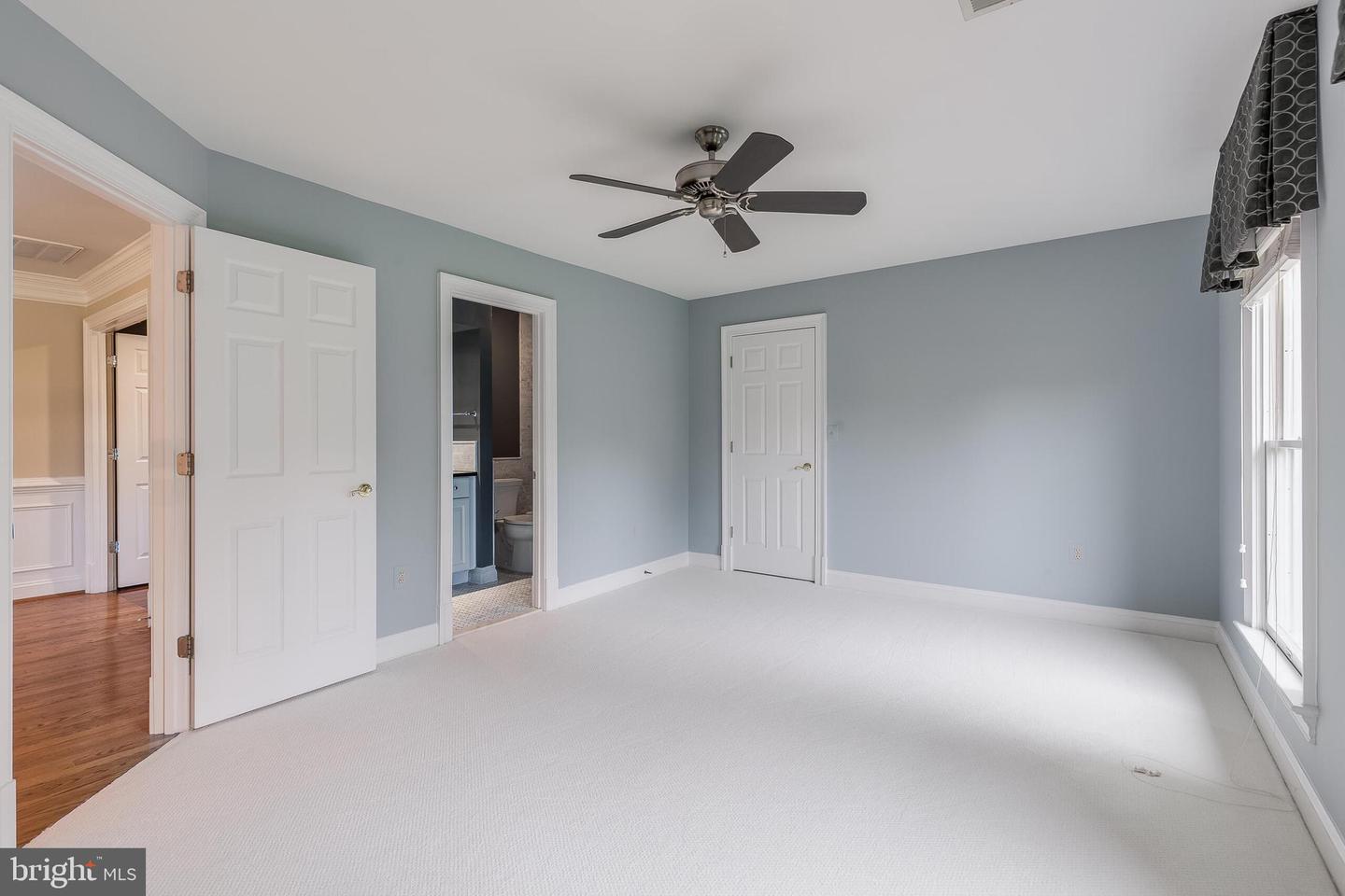 10501 HANNAH FARM RD, OAKTON, Virginia 22124, 4 Bedrooms Bedrooms, ,4 BathroomsBathrooms,Residential,For sale,10501 HANNAH FARM RD,VAFX2246720 MLS # VAFX2246720