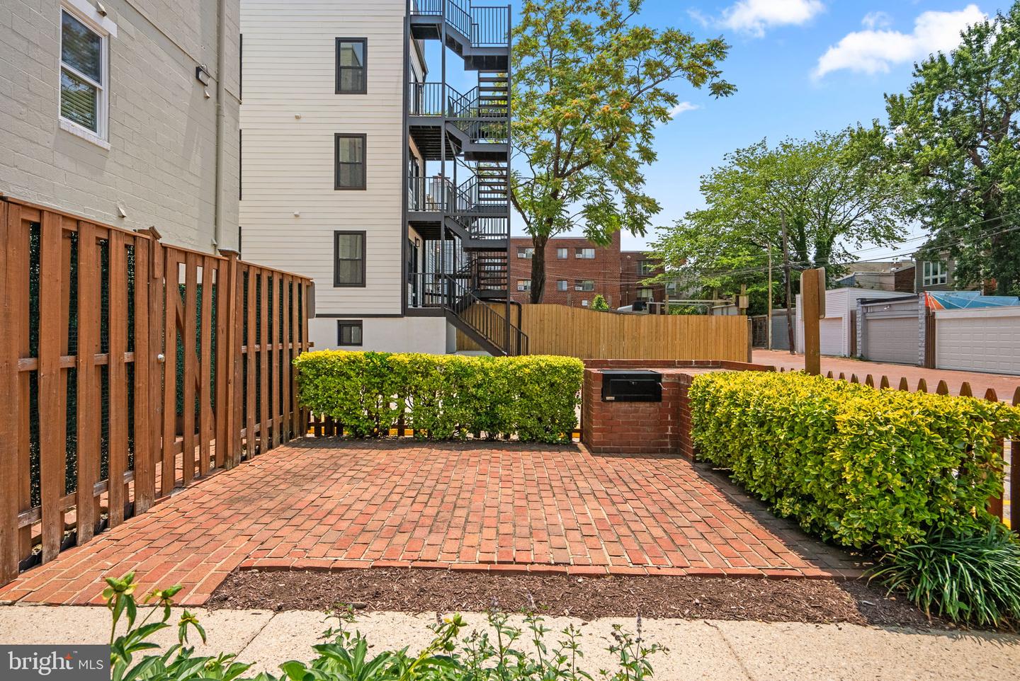 730 11TH ST NE #304, WASHINGTON, District Of Columbia 20002, 1 Bedroom Bedrooms, ,1 BathroomBathrooms,Residential,For sale,730 11TH ST NE #304,DCDC2205126 MLS # DCDC2205126