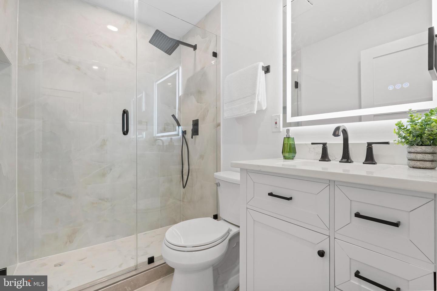 5128 5TH ST NW, WASHINGTON, District Of Columbia 20011, 4 Bedrooms Bedrooms, ,3 BathroomsBathrooms,Residential,For sale,5128 5TH ST NW,DCDC2204966 MLS # DCDC2204966