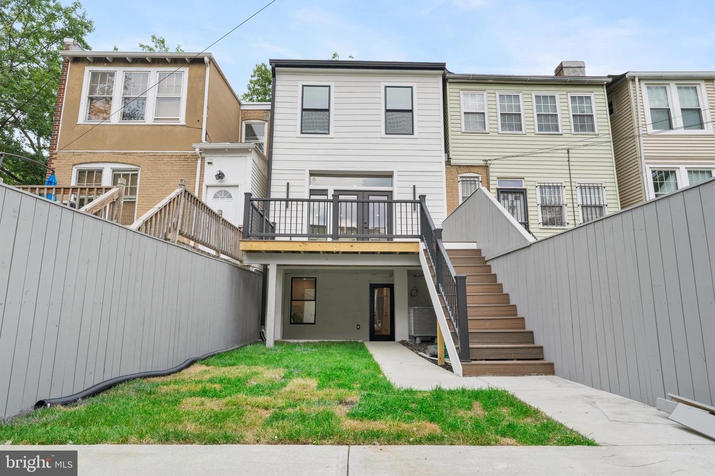 5128 5TH ST NW, WASHINGTON, District Of Columbia 20011, 4 Bedrooms Bedrooms, ,3 BathroomsBathrooms,Residential,For sale,5128 5TH ST NW,DCDC2204966 MLS # DCDC2204966