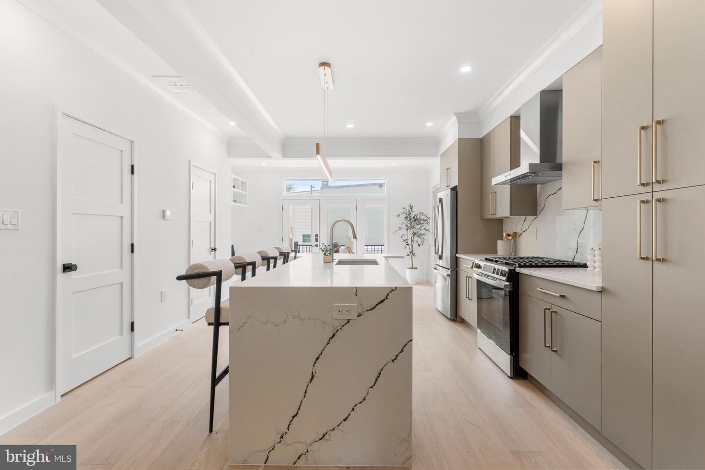 5128 5TH ST NW, WASHINGTON, District Of Columbia 20011, 4 Bedrooms Bedrooms, ,3 BathroomsBathrooms,Residential,For sale,5128 5TH ST NW,DCDC2204966 MLS # DCDC2204966