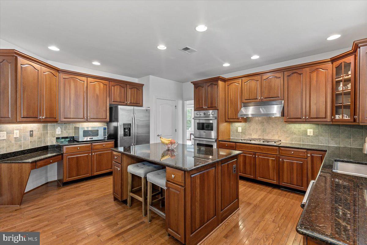 20195 KIAWAH ISLAND DR, ASHBURN, Virginia 20147, 4 Bedrooms Bedrooms, ,4 BathroomsBathrooms,Residential,For sale,20195 KIAWAH ISLAND DR,VALO2099156 MLS # VALO2099156