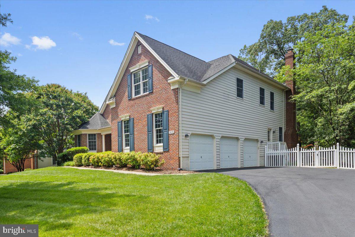 20195 KIAWAH ISLAND DR, ASHBURN, Virginia 20147, 4 Bedrooms Bedrooms, ,4 BathroomsBathrooms,Residential,For sale,20195 KIAWAH ISLAND DR,VALO2099156 MLS # VALO2099156