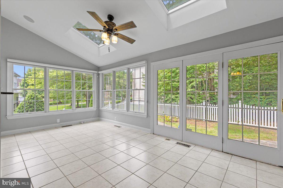 20195 KIAWAH ISLAND DR, ASHBURN, Virginia 20147, 4 Bedrooms Bedrooms, ,4 BathroomsBathrooms,Residential,For sale,20195 KIAWAH ISLAND DR,VALO2099156 MLS # VALO2099156