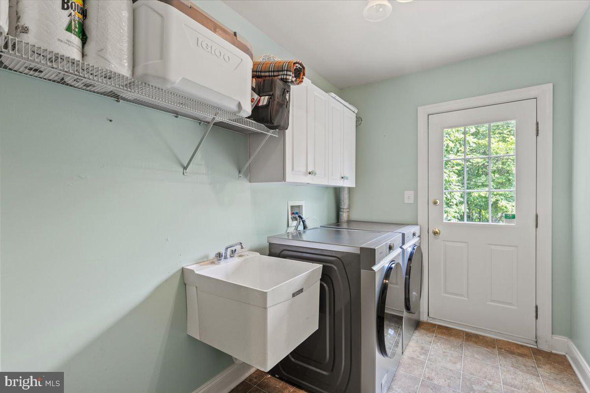 20195 KIAWAH ISLAND DR, ASHBURN, Virginia 20147, 4 Bedrooms Bedrooms, ,4 BathroomsBathrooms,Residential,For sale,20195 KIAWAH ISLAND DR,VALO2099156 MLS # VALO2099156