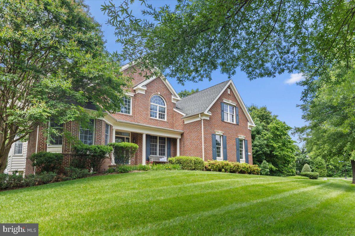20195 KIAWAH ISLAND DR, ASHBURN, Virginia 20147, 4 Bedrooms Bedrooms, ,4 BathroomsBathrooms,Residential,For sale,20195 KIAWAH ISLAND DR,VALO2099156 MLS # VALO2099156