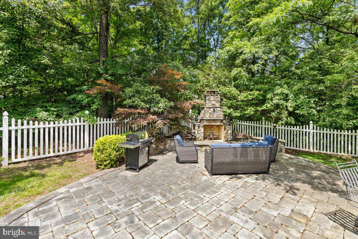 20195 KIAWAH ISLAND DR, ASHBURN, Virginia 20147, 4 Bedrooms Bedrooms, ,4 BathroomsBathrooms,Residential,For sale,20195 KIAWAH ISLAND DR,VALO2099156 MLS # VALO2099156