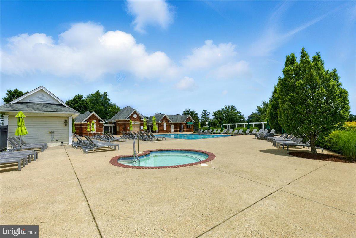 20195 KIAWAH ISLAND DR, ASHBURN, Virginia 20147, 4 Bedrooms Bedrooms, ,4 BathroomsBathrooms,Residential,For sale,20195 KIAWAH ISLAND DR,VALO2099156 MLS # VALO2099156