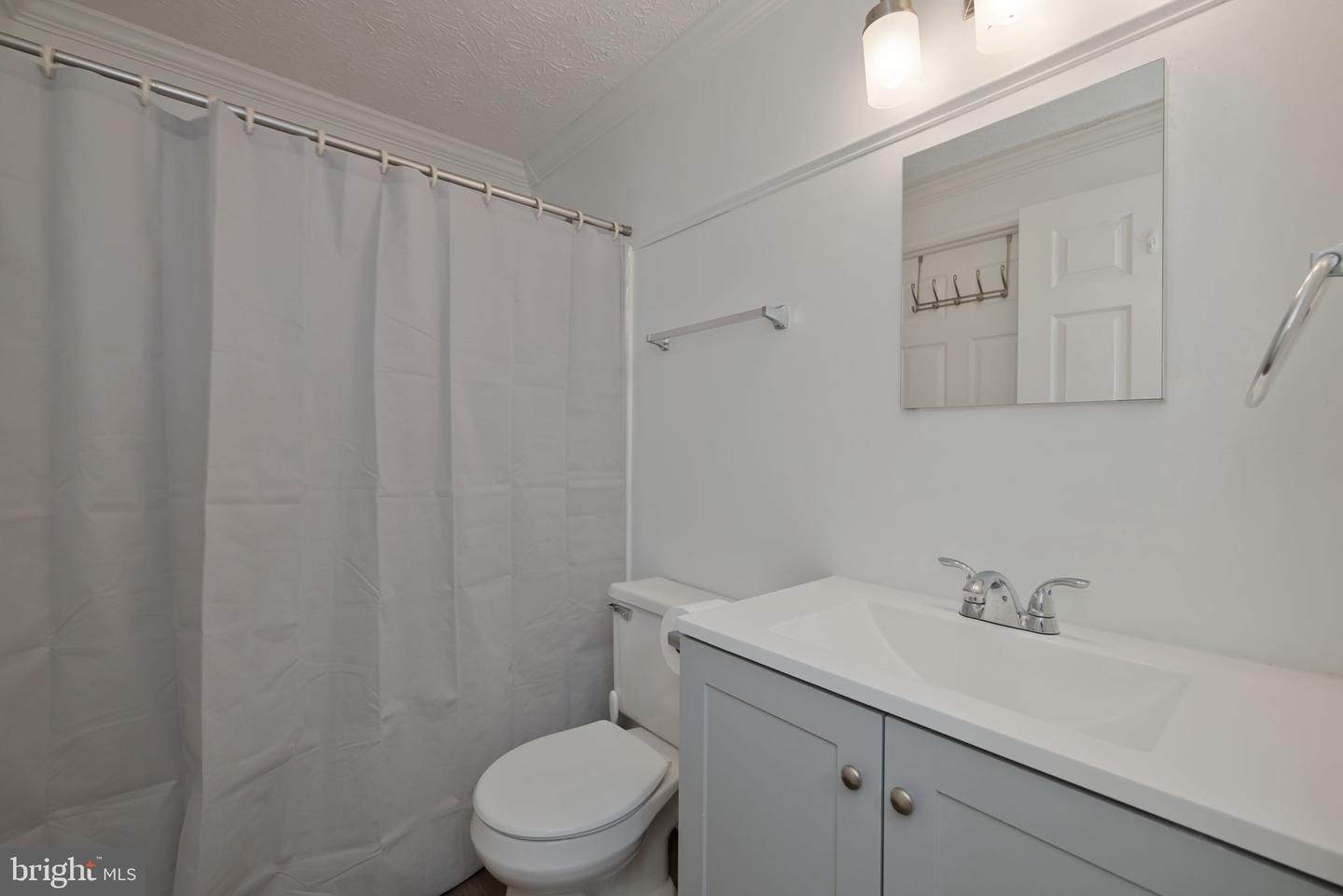 8551 BLACKFOOT CT, LORTON, Virginia 22079, 2 Bedrooms Bedrooms, ,2 BathroomsBathrooms,Residential,For sale,8551 BLACKFOOT CT,VAFX2246584 MLS # VAFX2246584