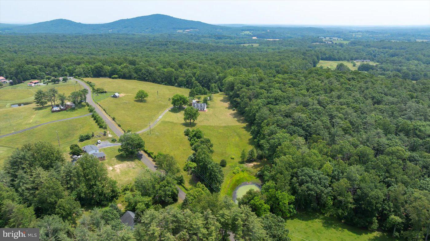 274 AARON MOUNTAIN RD, CASTLETON, Virginia 22716, 3 Bedrooms Bedrooms, ,3 BathroomsBathrooms,Residential,For sale,274 AARON MOUNTAIN RD,VARP2002132 MLS # VARP2002132