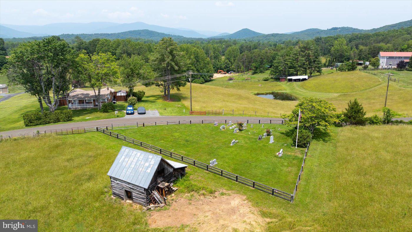 274 AARON MOUNTAIN RD, CASTLETON, Virginia 22716, 3 Bedrooms Bedrooms, ,3 BathroomsBathrooms,Residential,For sale,274 AARON MOUNTAIN RD,VARP2002132 MLS # VARP2002132