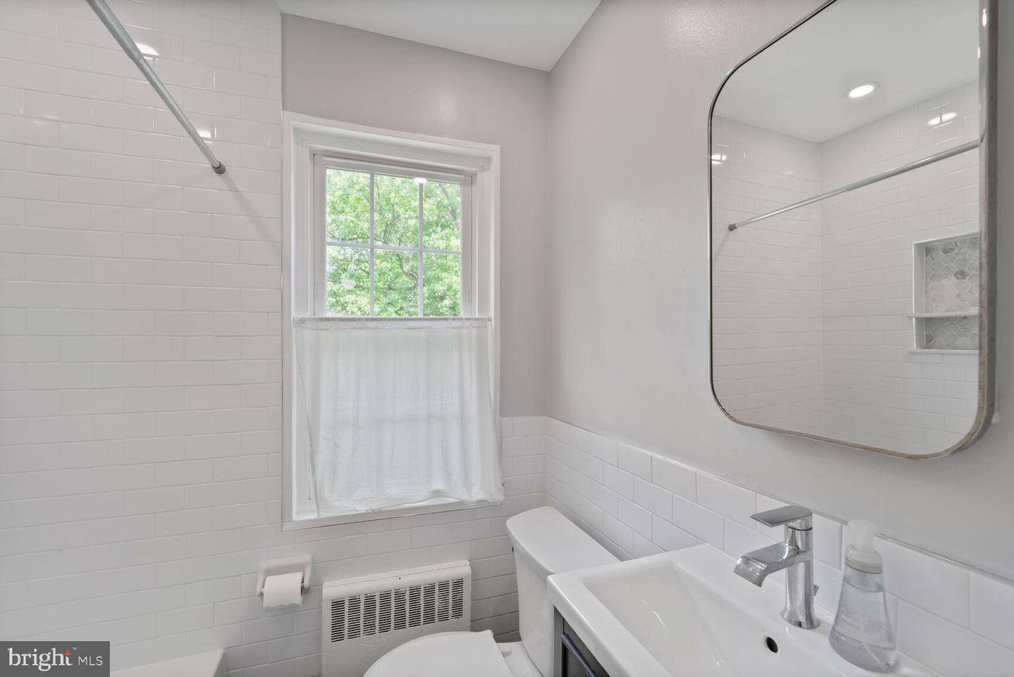 2923 LANDOVER ST, ALEXANDRIA, Virginia 22305, 3 Bedrooms Bedrooms, ,2 BathroomsBathrooms,Residential,For sale,2923 LANDOVER ST,VAAX2046376 MLS # VAAX2046376