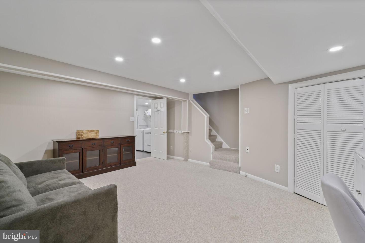 2923 LANDOVER ST, ALEXANDRIA, Virginia 22305, 3 Bedrooms Bedrooms, ,2 BathroomsBathrooms,Residential,For sale,2923 LANDOVER ST,VAAX2046376 MLS # VAAX2046376